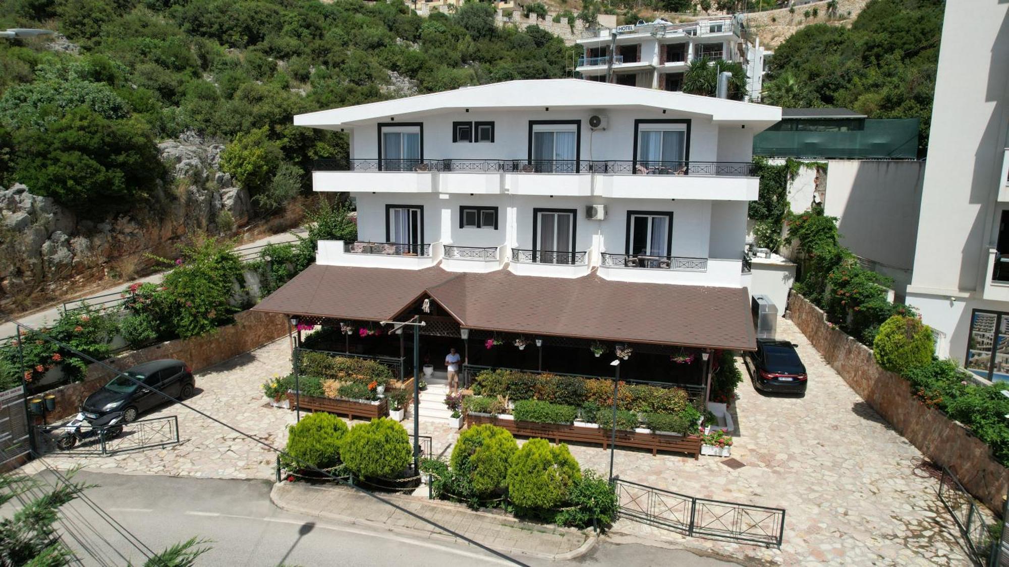 Sunkised Hotel Sarandë Exteriör bild